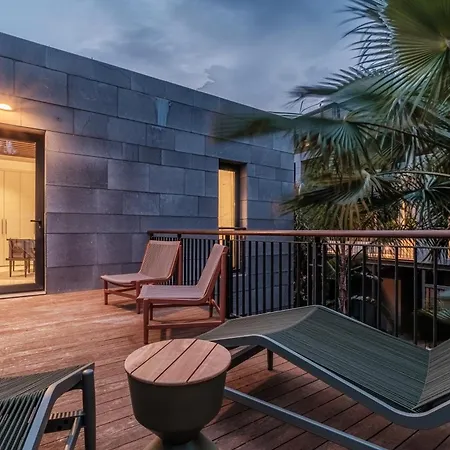 2-Bedroom Beachfront Flat With Hotel Amenities Appartement