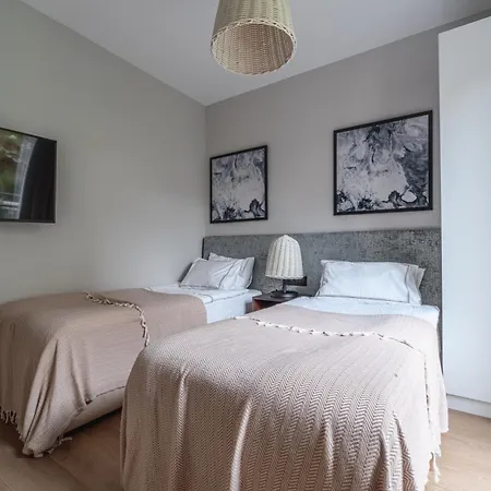 Apartament 2-Bedroom Beachfront Flat With Hotel Amenities *