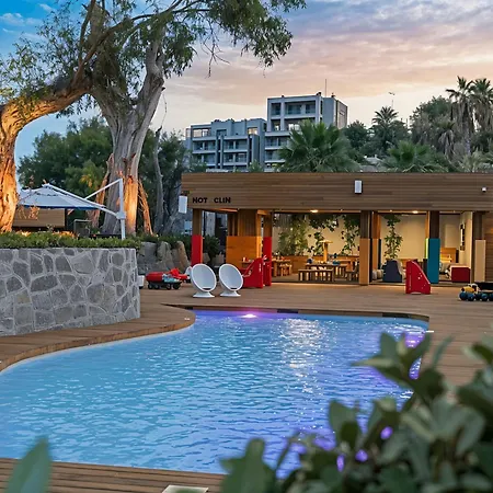 2-bedroom Beachfront Flat With Amenities בודרום