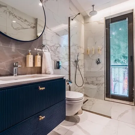 2-bedroom Beachfront Flat With Amenities דירה *